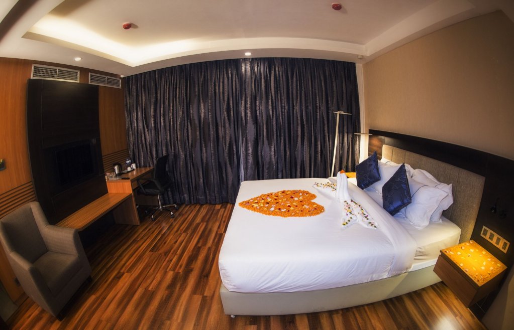 Фото Days Hotel Dhaka Baridhara