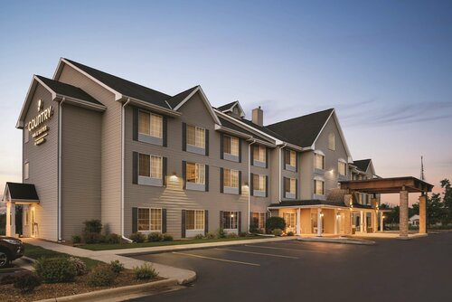 Гостиница Country Inn & Suites by Radisson, West Bend, Wi в Штате Висконсин