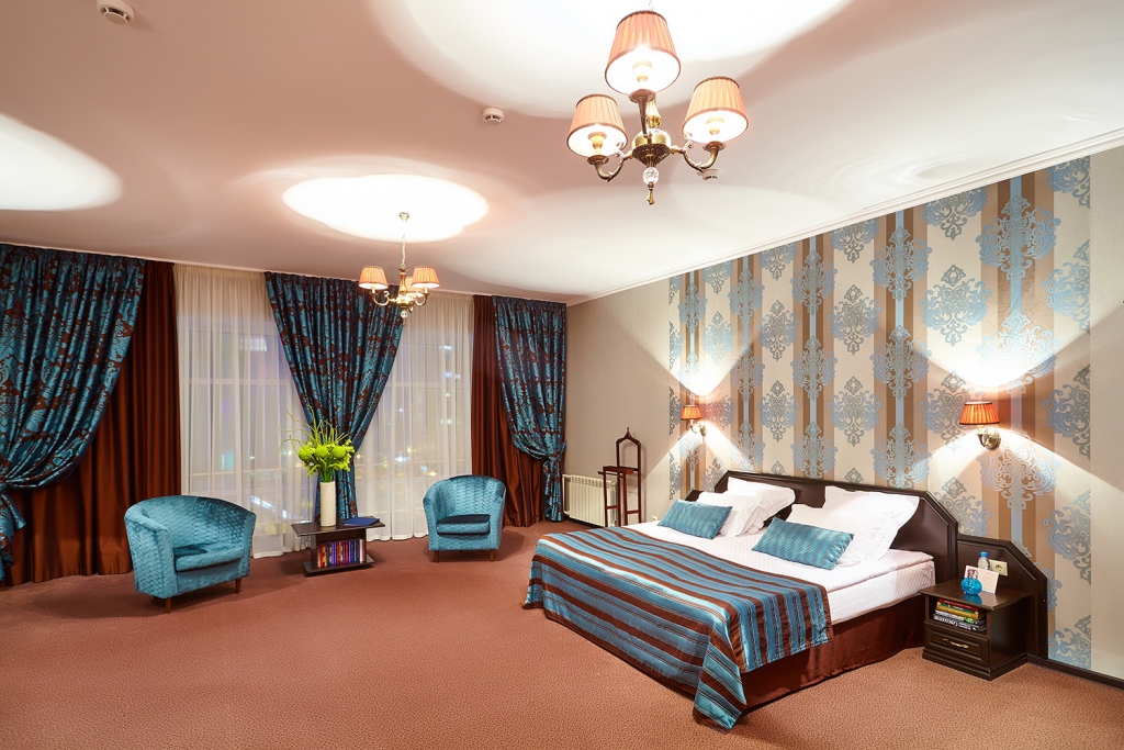 Фото Граф Толстой