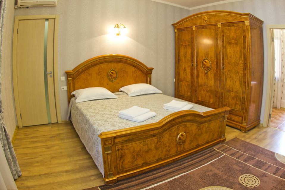 Фото Дворик на Морской