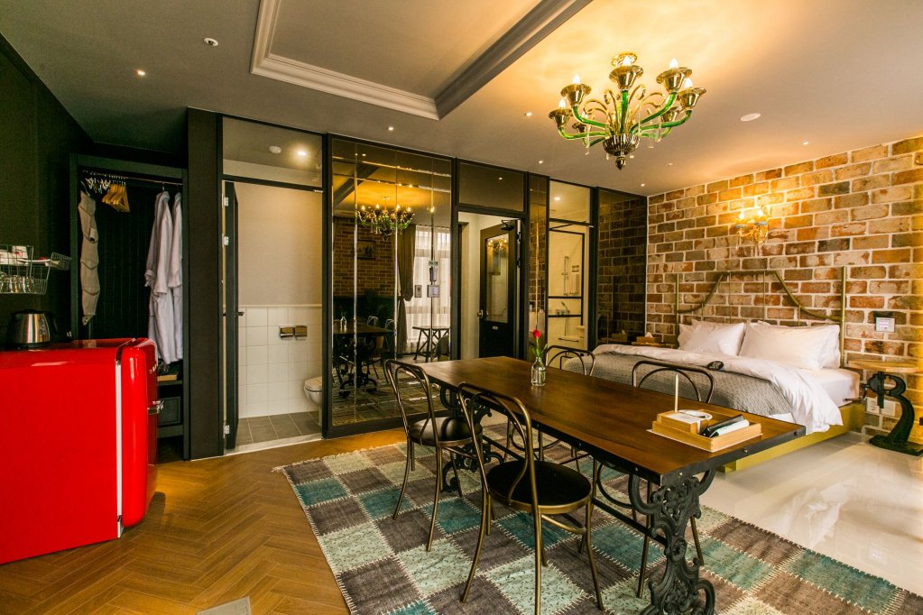 Фото February Hotel The Signature Dongseongro