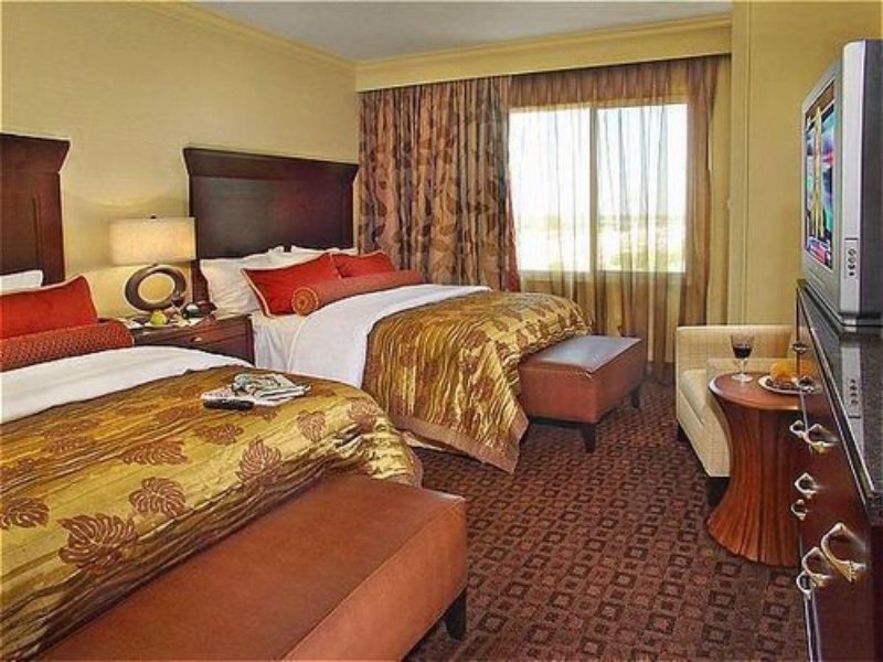 Фото Hawthorn Suites by Wyndham West Palm Beach