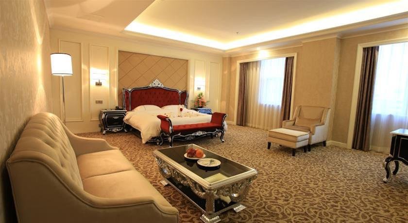 Фото Rong Feng Hotel