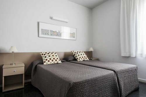 Гостиница Residencia Roberto de Nobili в Сант-Кугате-дель-Вальесе