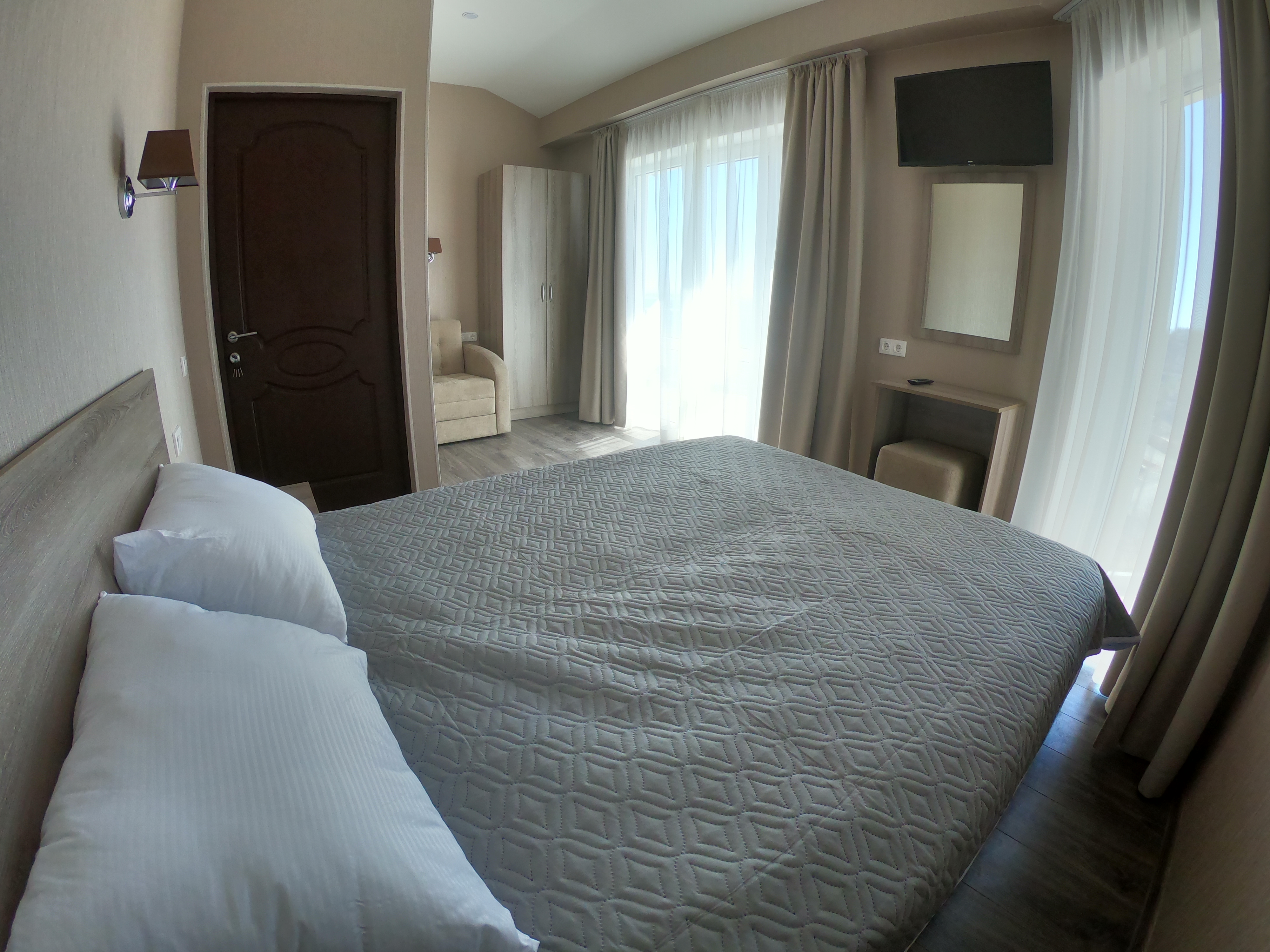 Фото The Sofi Family House