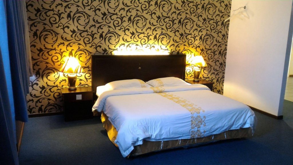 Фото отеля 2