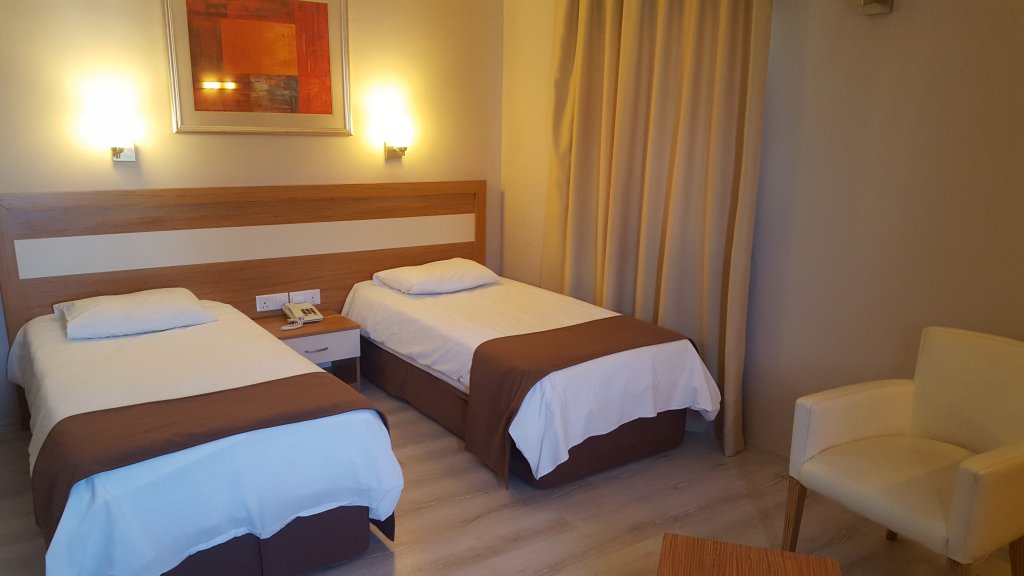 Фото Отель Buyuk Anadolu Girne