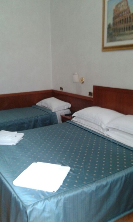 Фото Hotel Centro Cavour Roma