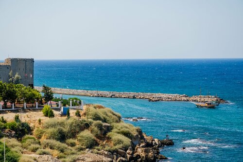 Гостиница Olivia Palm Hotel в Кирении