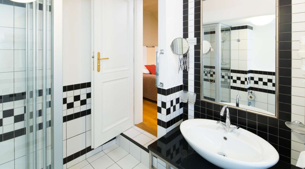 Фото The Golden Wheel