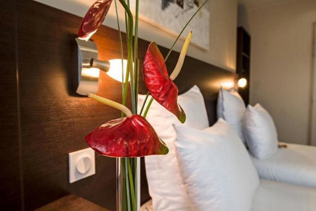 Фото Comfort Hotel Champigny Sur Marne