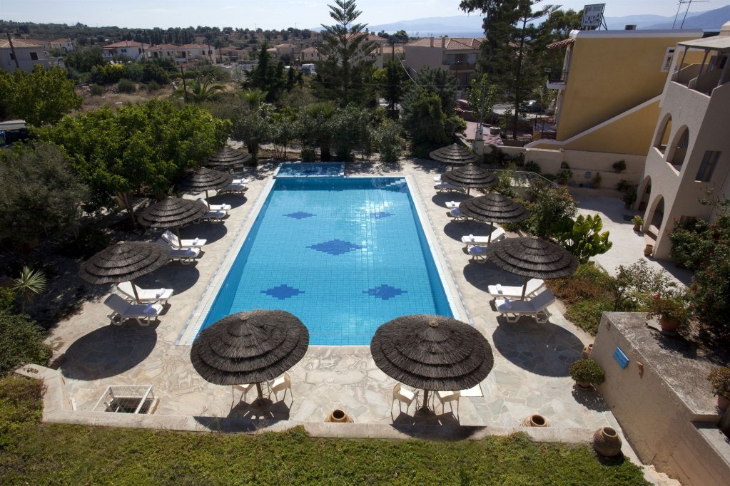 Фото Angelina Aegina Boutique Escape