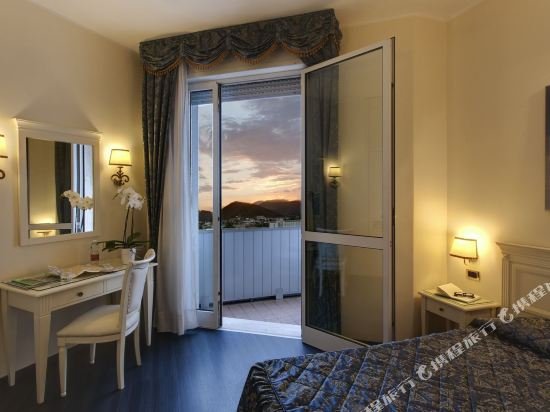 Фото Panoramic Hotel Plaza