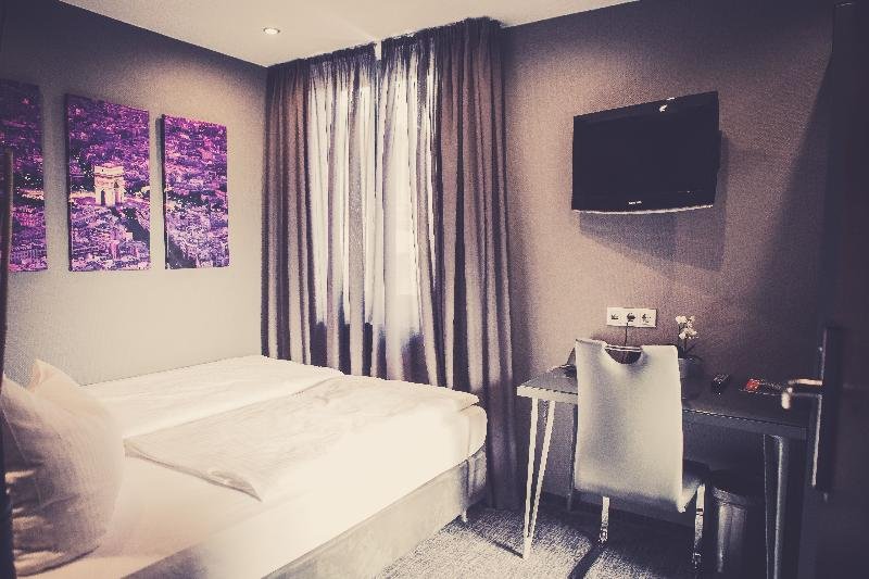 Фото Hotel am Augustinerplatz