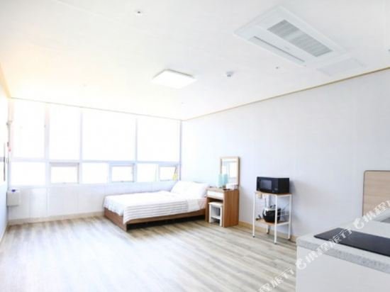 Фото Flora Hostel Pension