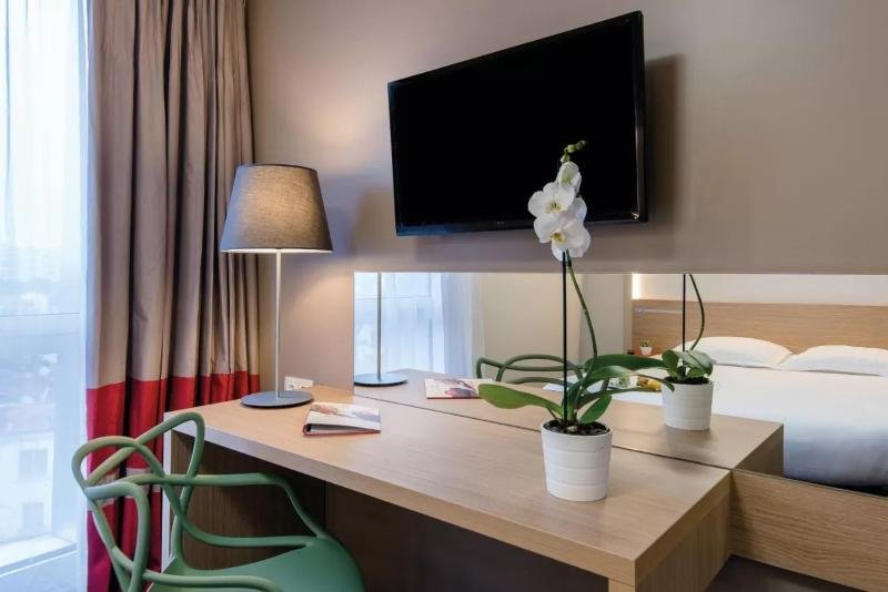 Фото AppartCity Confort Bordeaux Chartrons