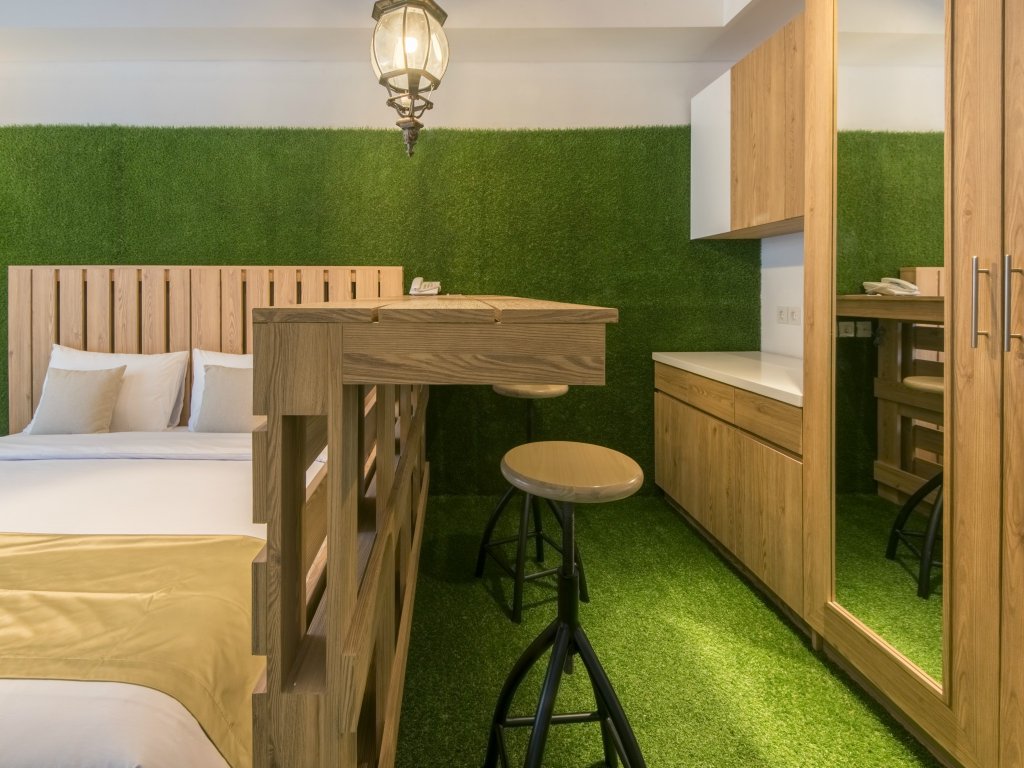 Фото Yan's House Hotel