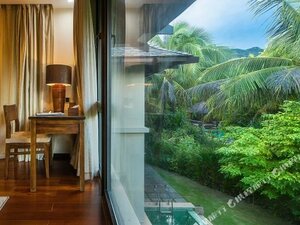 Гостиница Yalong Bay Villas and SPA