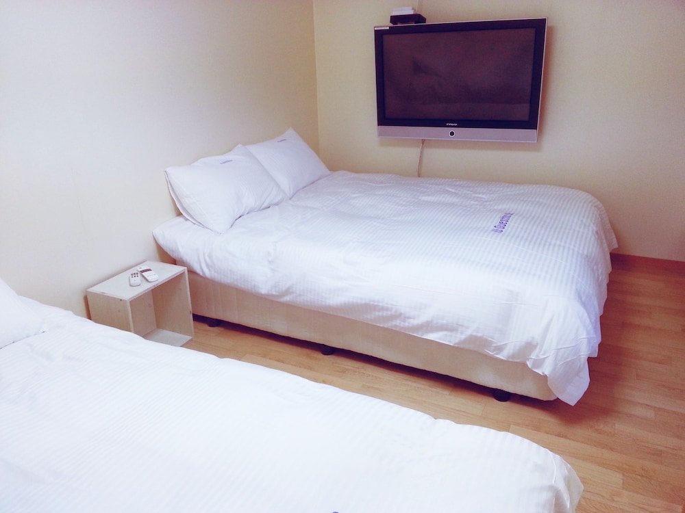 Фото Iu Guesthouse