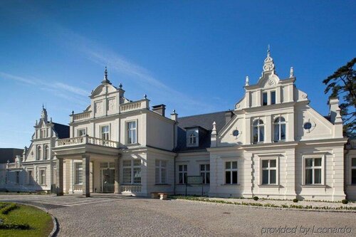 Гостиница Palac Romantyczny в Куявско-Поморском воеводстве