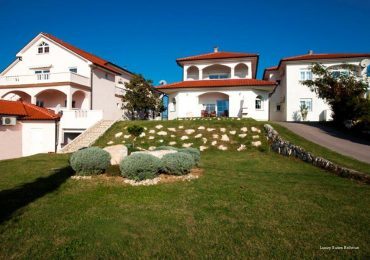 Фото Luxury Suites Bellevue