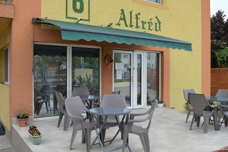 Фото Alfred Panzio