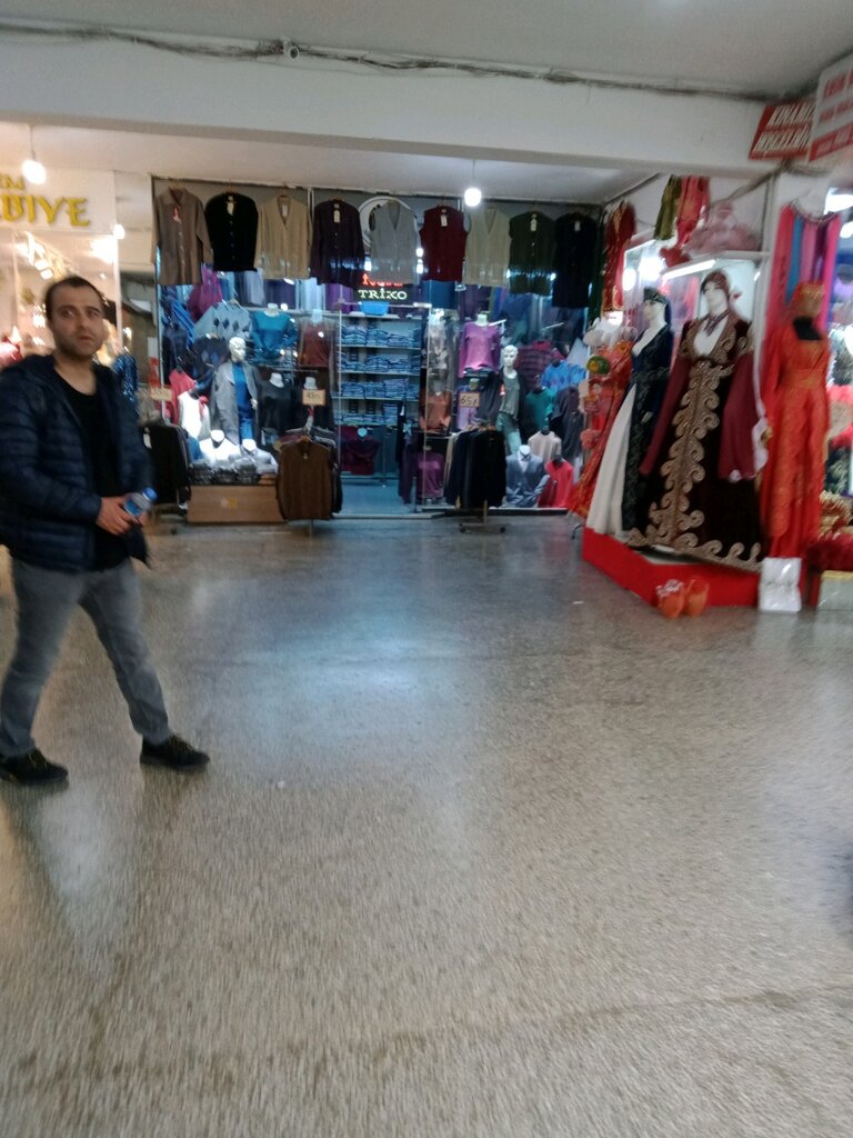بيع البضائع الجافة بالجملة Karaca Camasir ، اسطنبول، صورة