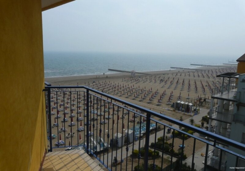 Фото Hotel Napoleon