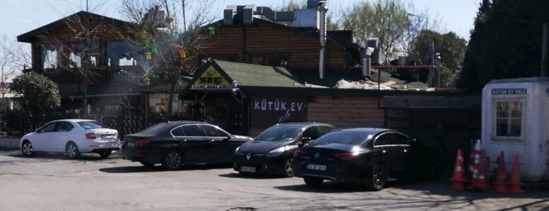 kutuk ev cafe restaurant kafe bahcelievler mah sehit yasar erol akansel sok no 8 bahcelievler istanbul turkiye yandex haritalar