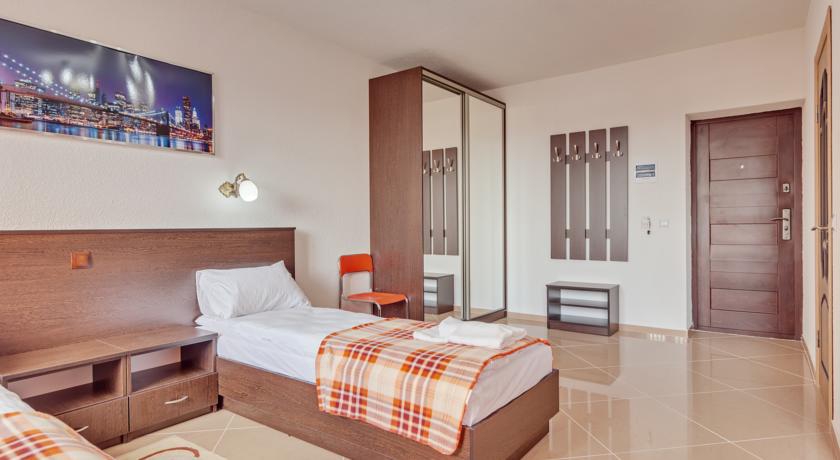 Фото Солнечный