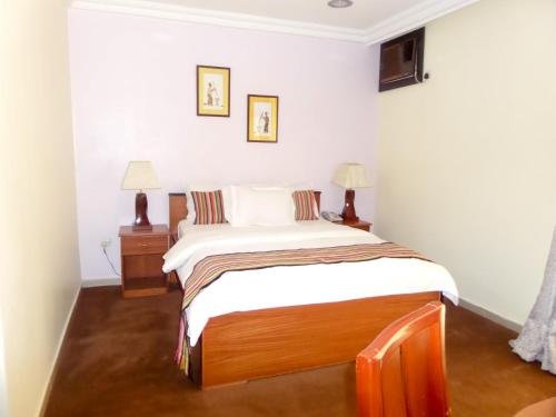 Фото Pedallo Luxury Inn Ltd