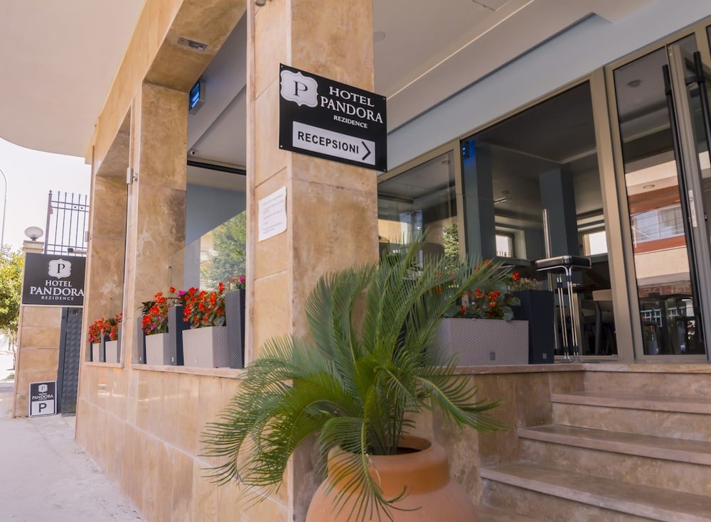 Фото Hotel Pandora Residence