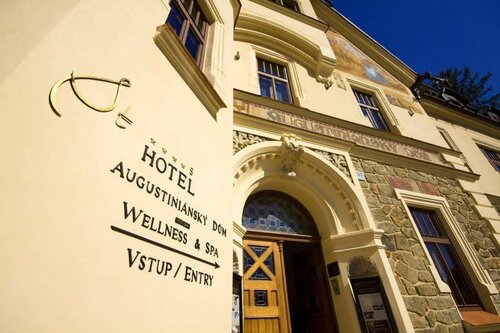 Гостиница Wellness & SPA hotel Augustiniánský dům в Злинском крае