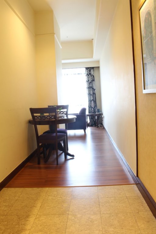 Фото Royal Service Suites at Times Square