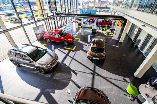 Автосалон Renault Лозанж, Минск, фото