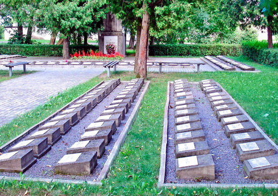 Monument, memorial Братская могила воинов, Vilani, photo