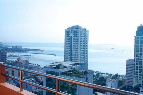 Внешний вид отеля Regency Grand Suites в Маниле, фото 1