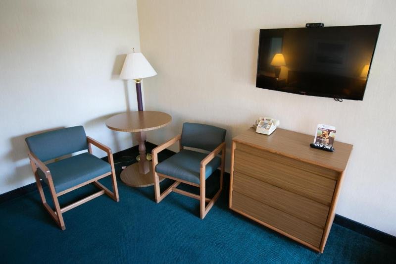Фото Coastal Breeze Inn