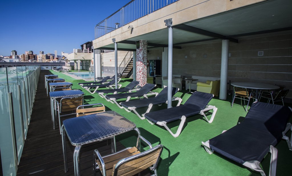 Фото Hotel Oasis Plaza