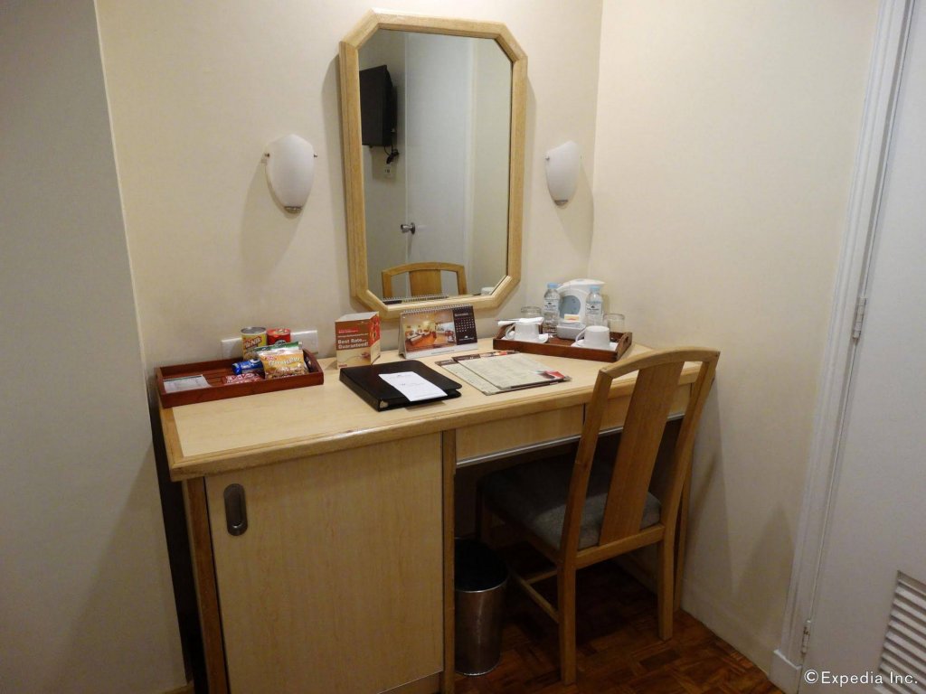 Фото Manila Lotus Hotel