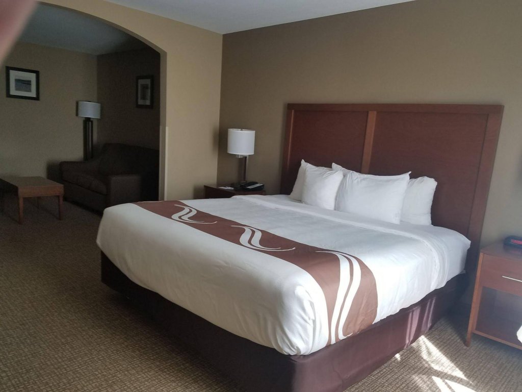 Фото Quality Inn & Suites Georgetown - Seaford