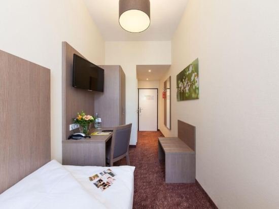 Фото Novum Hotel Norddeutscher Hof Hamburg