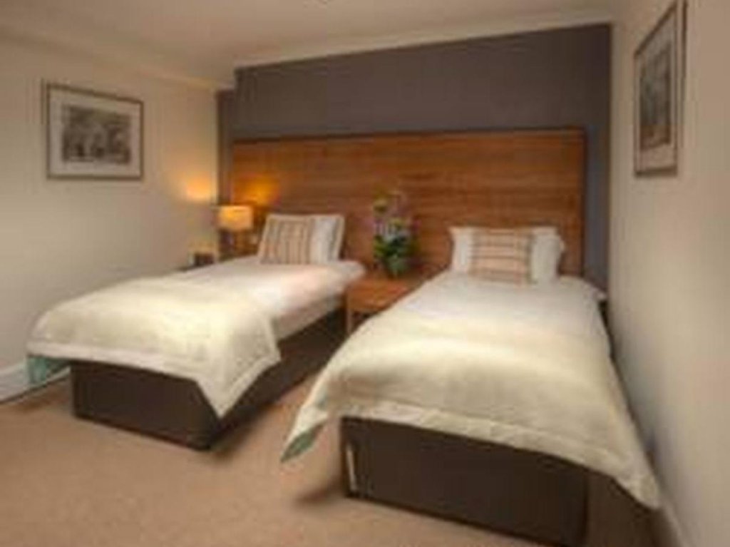 Фото The Boleyn Hotel