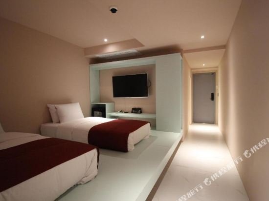 Фото Hongdae Bobo Hotel