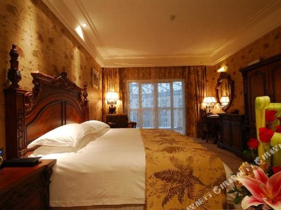 Фото The First World Hotel