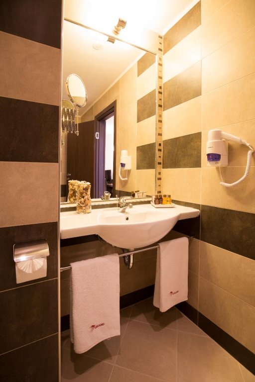 Фото Grami Hotel Sofia