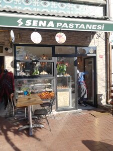 Sena Pastanesi (Kadırga Limanı Cad., No:69D, Fatih, İstanbul, Türkiye), kafe  Fatih'ten