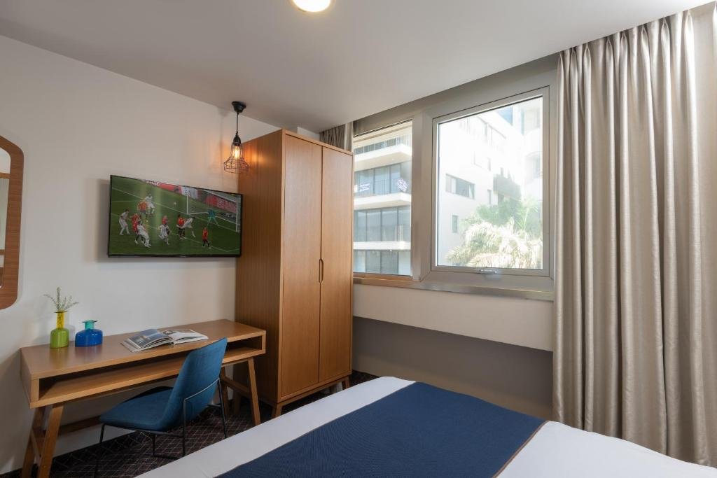 Фото Отель Embassy Tel Aviv