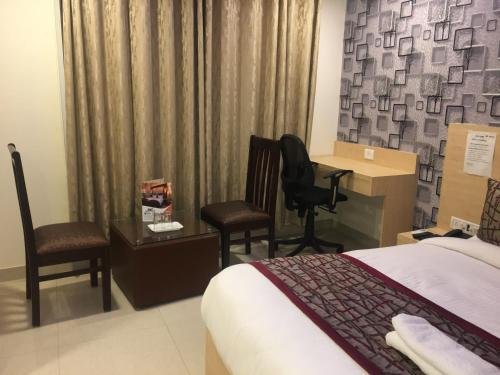 Фото Hotel D'Capitol Delhi Airport