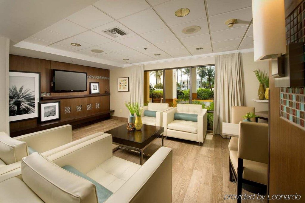 Фото Hampton Inn Miami-Airport West